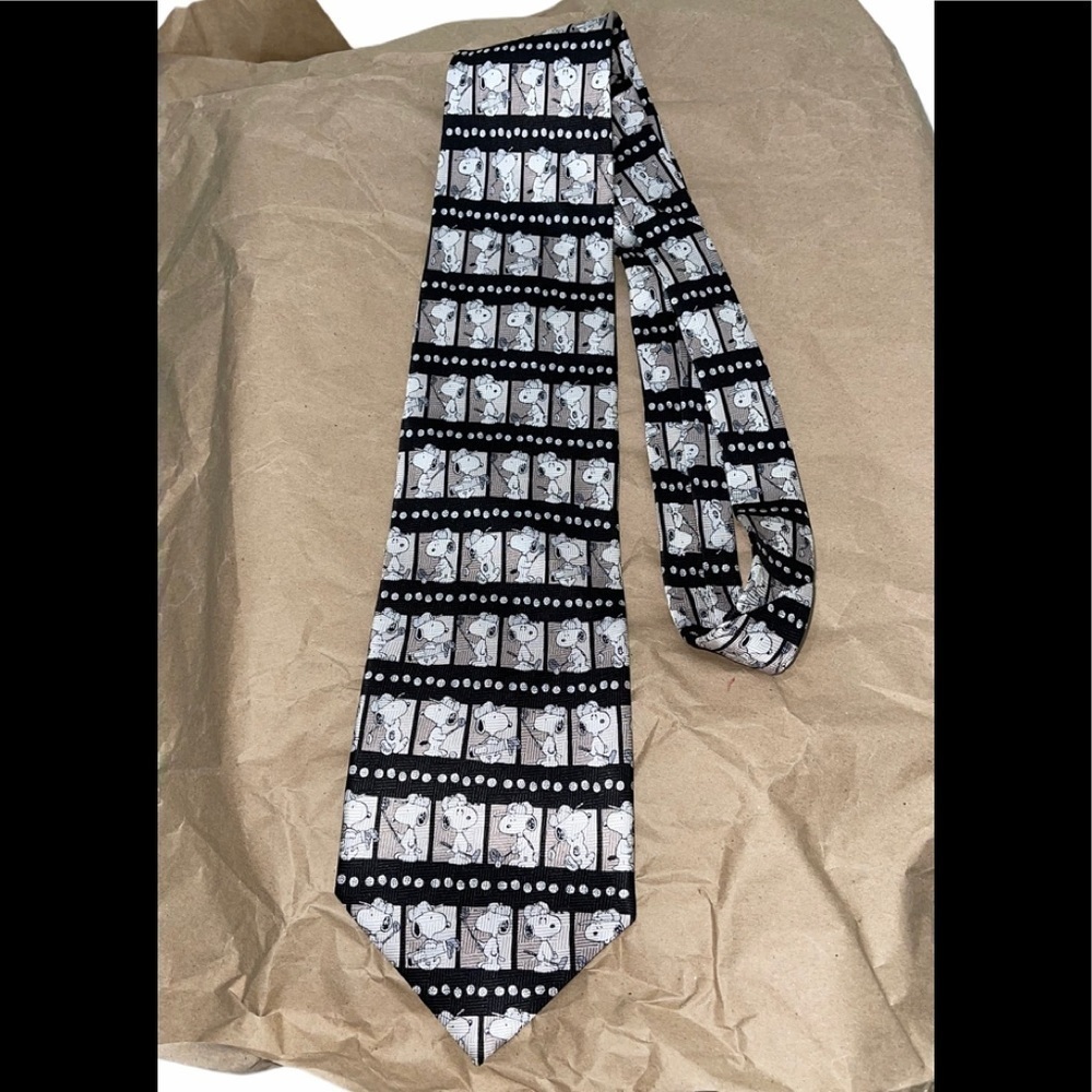 🌻 Peanuts 50 Celebration Handmade Silk Tie - Picture 3 of 10